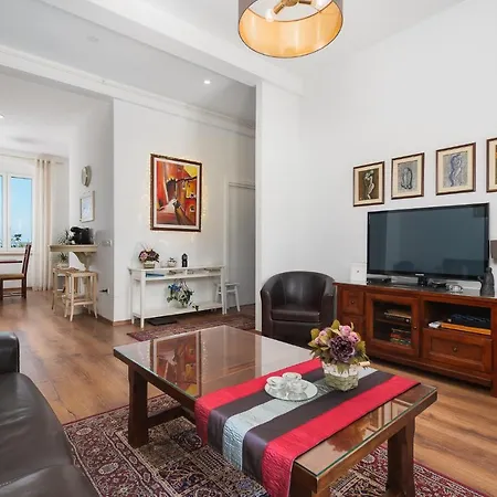 Nina شقة بوريتش